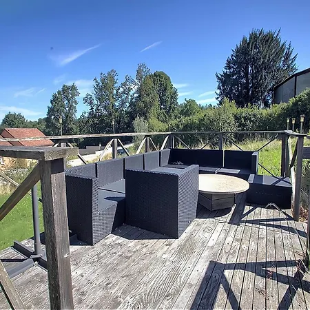 Spacious With Private Garden