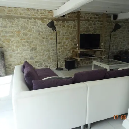 Spacious With Private Garden Nyaraló Gourdon-en-quercy