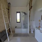 Spacious With Private Garden